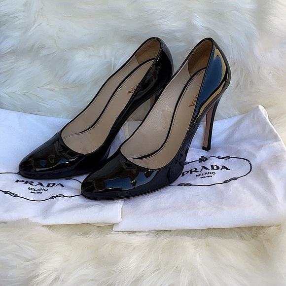 Authentic Prada black leather pump high heels - Picture 5 of 13